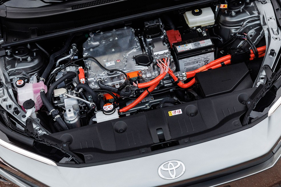 Toyota bz4X tem duas opções de conjunto mecânico; potência fica sempre na casa dos 200 cv — Foto: Divulgação