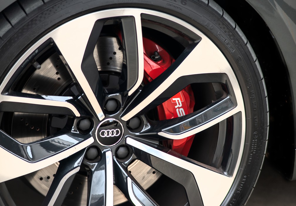 Audi RS 4 Avant — Foto: Divulgação
