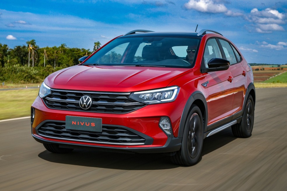 O Volkswagen Nivus Highline conta com um pacote mais refinado de conforto e acabamento — Foto: Divulgação/Volkswagen