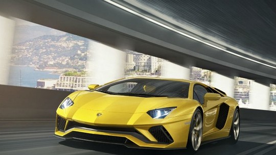 Lamborghini garante que o novo Aventador terá um V12 aspirado