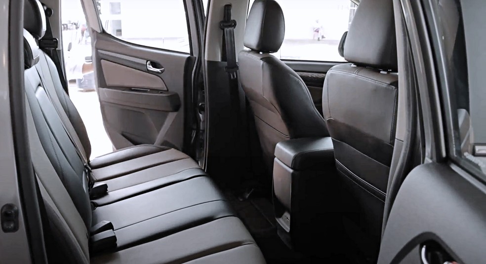 Chevrolet S10 oferta materiais suaves ao toque nas portas  � Foto: Jady Peroni/Autoesporte