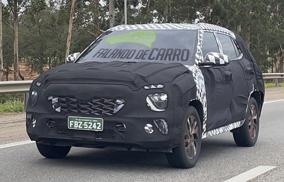 Hyundai Creta flagrado no interior de São Paulo — Foto: Reprodução/Falando de Carro