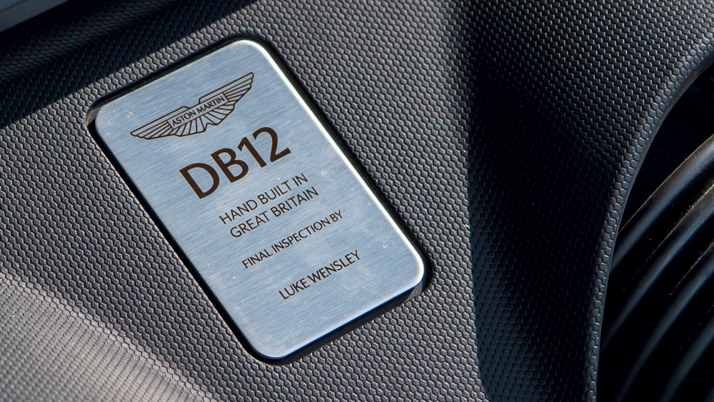 Aston Martin DB12 quer desbancar McLaren GT e incomodar a Ferrari; leia ...