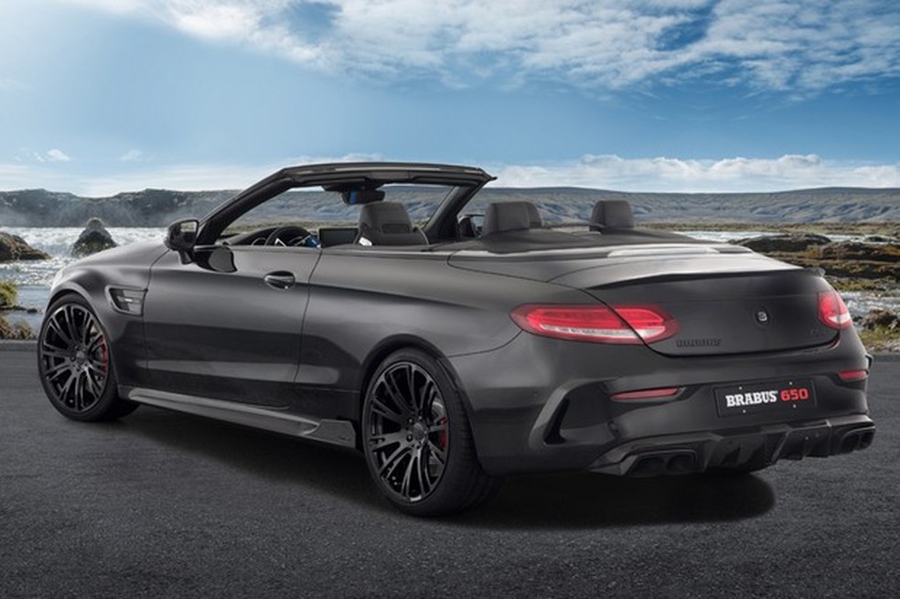 Logotipos da Mercedes-Benz dão lugar ao B estilizado da Brabus (Foto: Divulgação) — Foto: Auto Esporte
