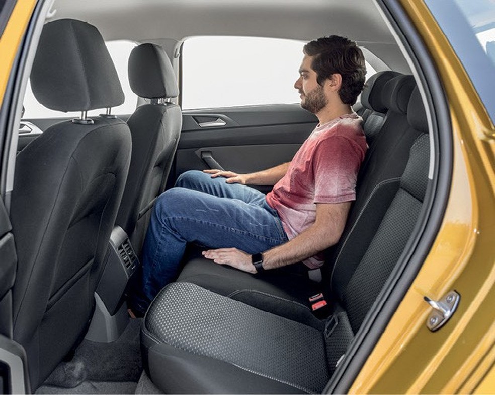 O Polo detém o maior entre-eixos entre os três hatches (Foto: Fabio Aro) — Foto: Auto Esporte