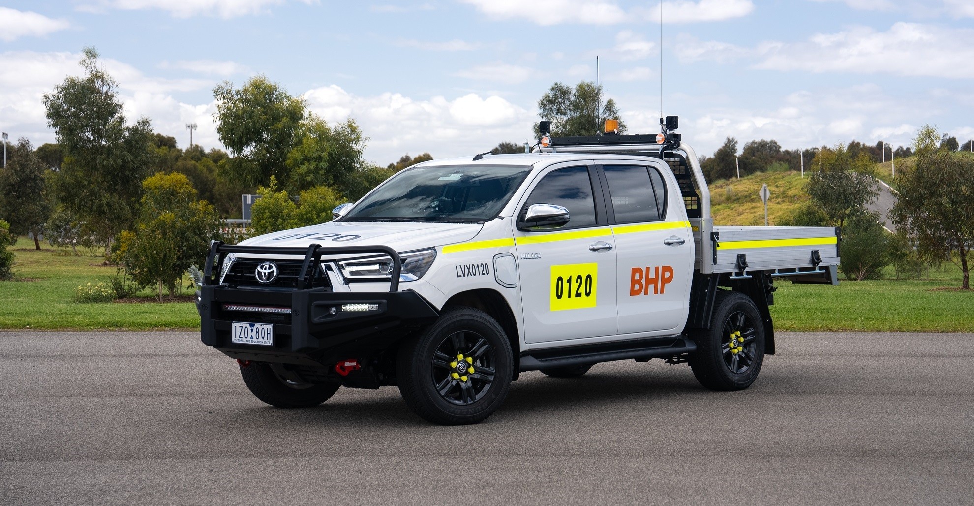 Toyota Hilux elétrica vai substituir picapes a diesel em testes extremos