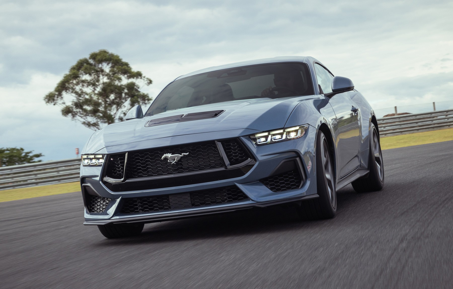 Teste: novo Ford Mustang chega aos 60 anos sem pensar em aposentadoria