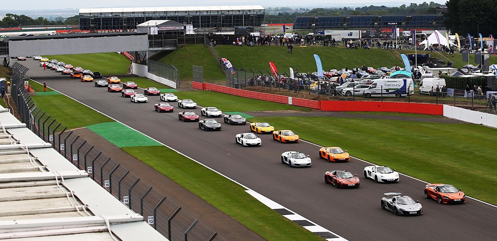 Encontro ocorreu no circuito de Silverstone, na Inglaterra — Foto: Divulgação