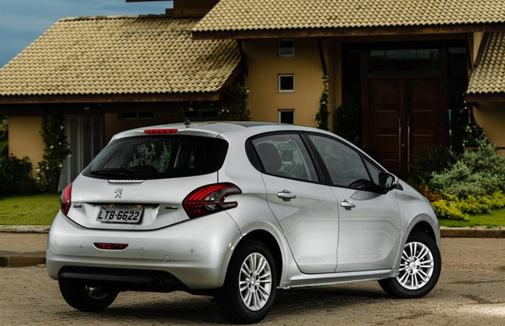 Peugeot 208 1.2 Allure manual (Foto: Divulgação) — Foto: Auto Esporte