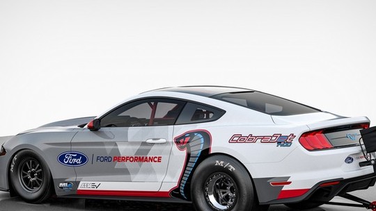 Ford Mustang Cobra Jet 1400 tira 1.419 cavalos de um motor elétrico e chega a 274 km/h