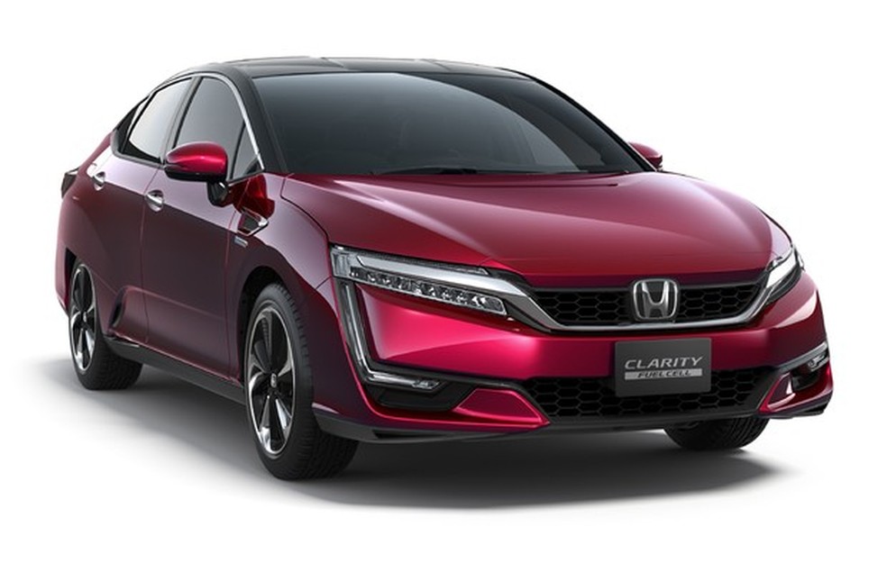 Honda inicia vendas do Clarity Fuel Cell no Japão