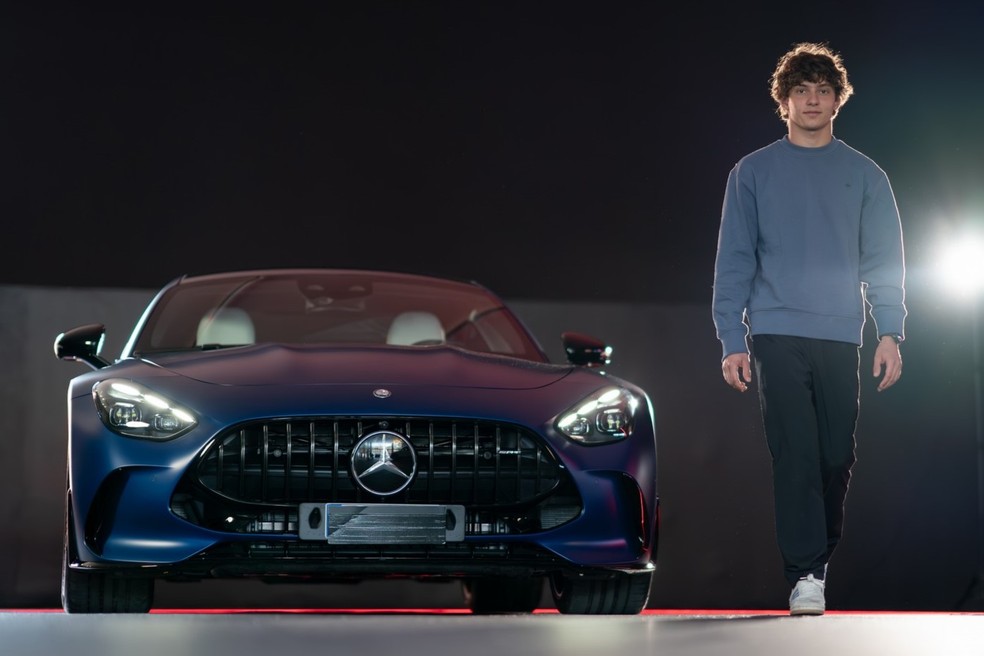 Mercedes-AMG GT 63 de Kimi Antonelli vale R$ 1,3 milhão — Foto: Divulgação/Mercedes