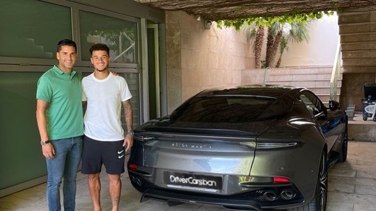 Philippe Coutinho compra Aston Martin de 725 cv que chega a 340 km/h