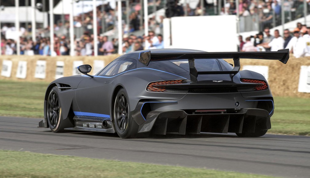 Aston Martin Vulcan — Foto: Divulgação/Newspress