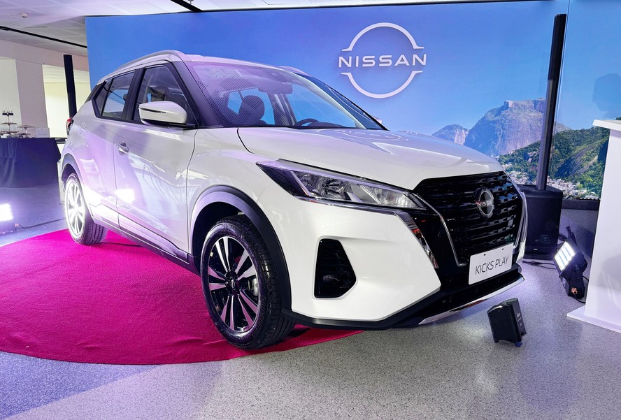 Nissan Kicks Play 2025