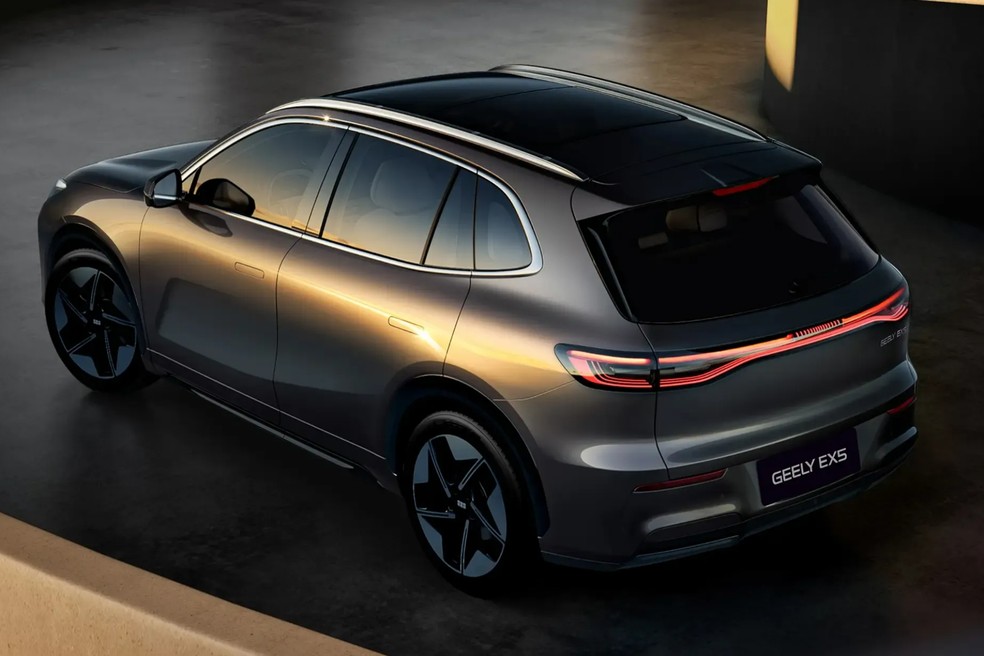Geely EX5 terá pacote Adas completo com recursos avanços de assistência ao motorista — Foto: Geely/Divulgação
