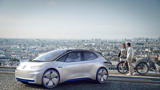 Futuro do Volkswagen Fusca pode ser elétrico e com quatro portas