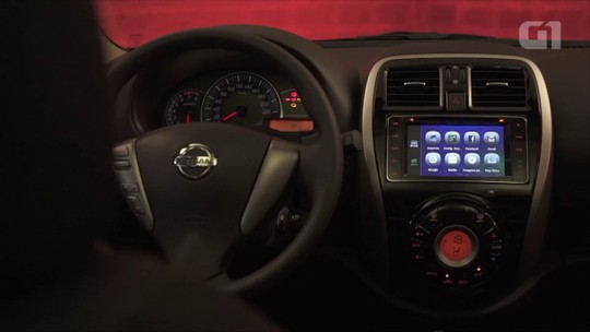 Nissan Versa: G1 avalia central multimídia