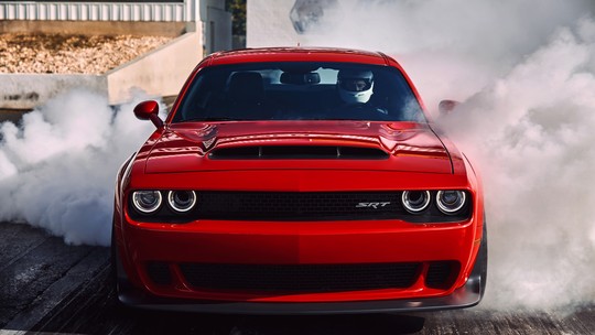 Últimas unidades do Dodge Viper e do Challenger Demon serão leiloadas juntas