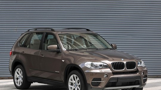 BMW X5 xDrive35i chega às lojas a partir de R$ 329.950