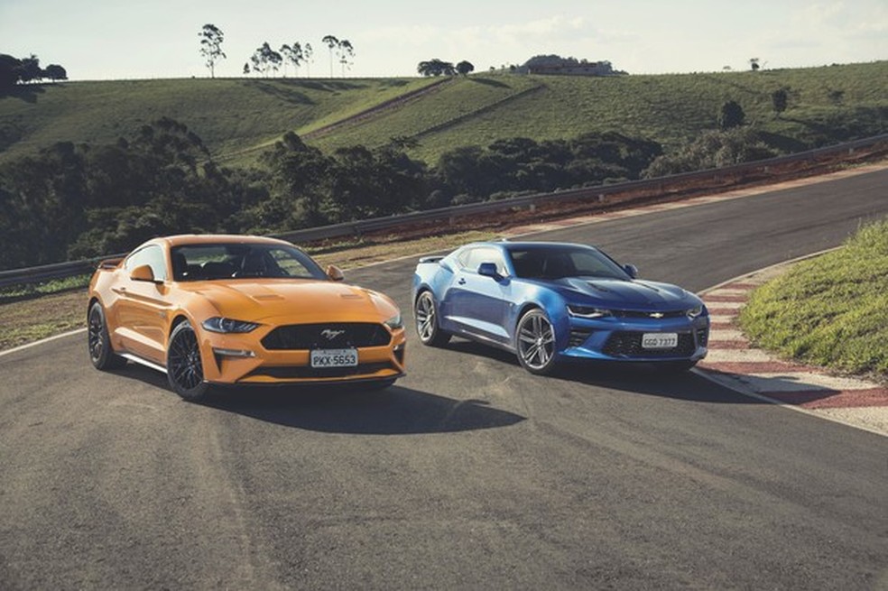 Mustang GT superou o Camaro SS nos detalhes (Foto: Fabio Aro/Auto News Brasil) — Foto: Auto Esporte