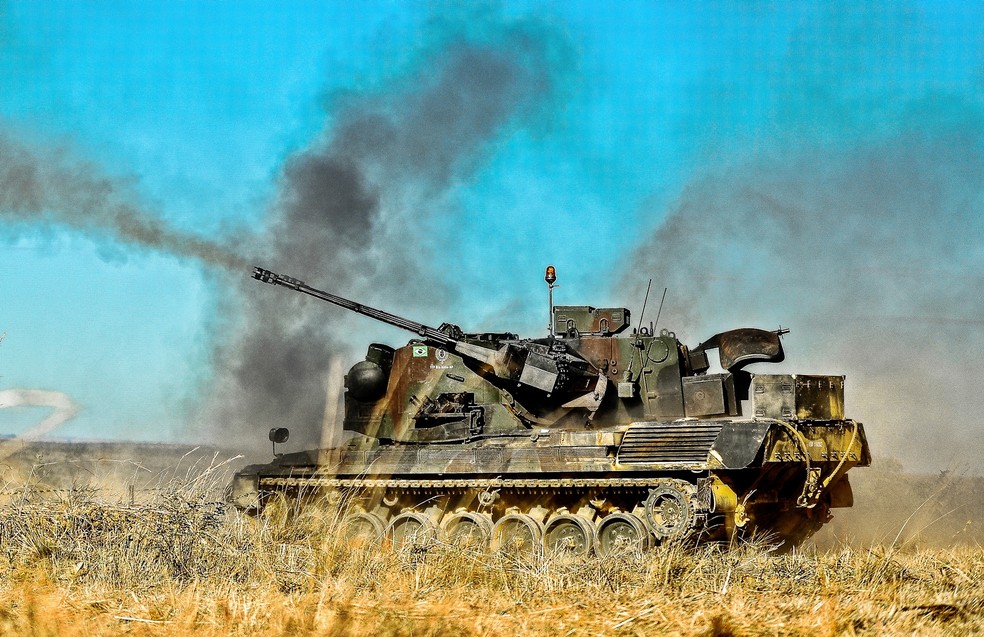  O Brasil tem 439 tanques de guerra e é o 33º país do mundo com mais veículos deste tipo  — Foto: Divulgação Exército 