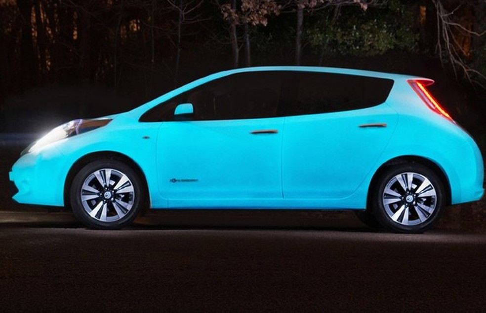Nissan mostra Leaf que brilha no escuro (Foto: Divulgação) — Foto: Auto Esporte
