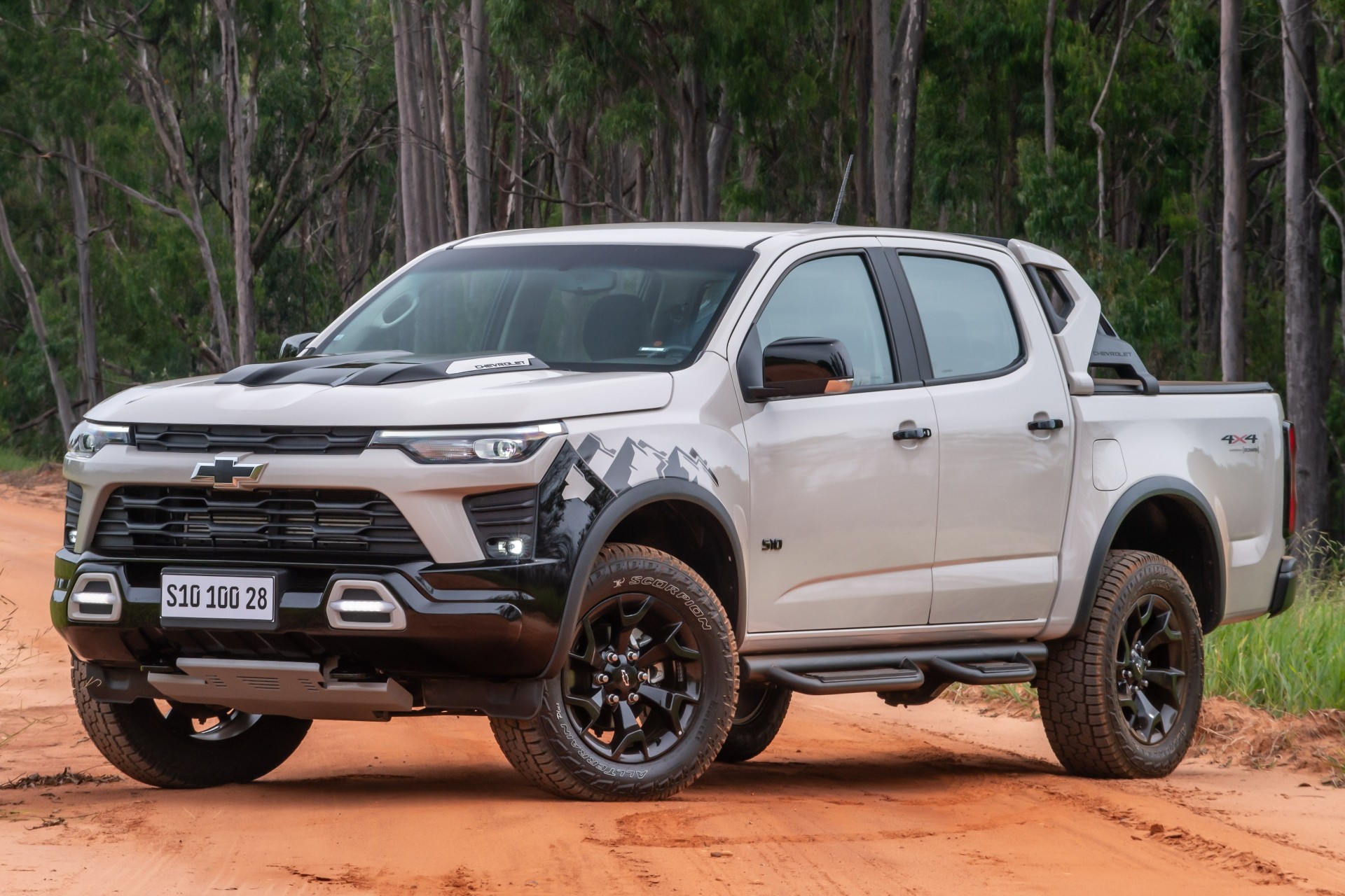 Chevrolet S10 100 Anos de R$ 325 mil será prêmio do campeão do BBB25