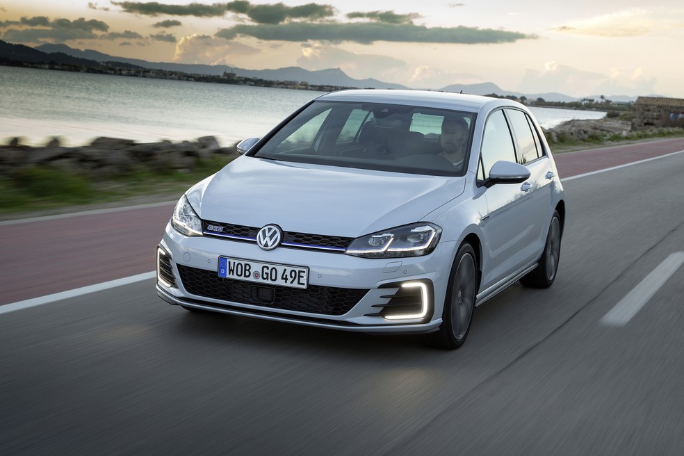 Volkswagen Golf GTE — Foto: Divulgação
