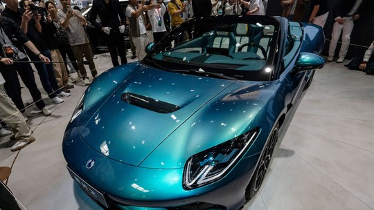 Denza Z: novo carro do 007 é conversível elétrico de 1.014 cv e vem ao Brasil Denza Z: novo carro do 007 é conversível elétrico de 1.014 cv e vem ao Brasil