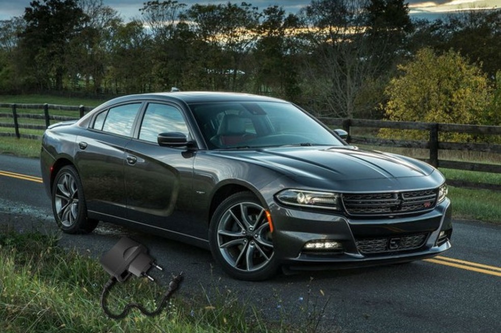 A energia continuaria alta com o "Dodge Carregador" (Foto: Auto News Brasil) — Foto: Auto Esporte