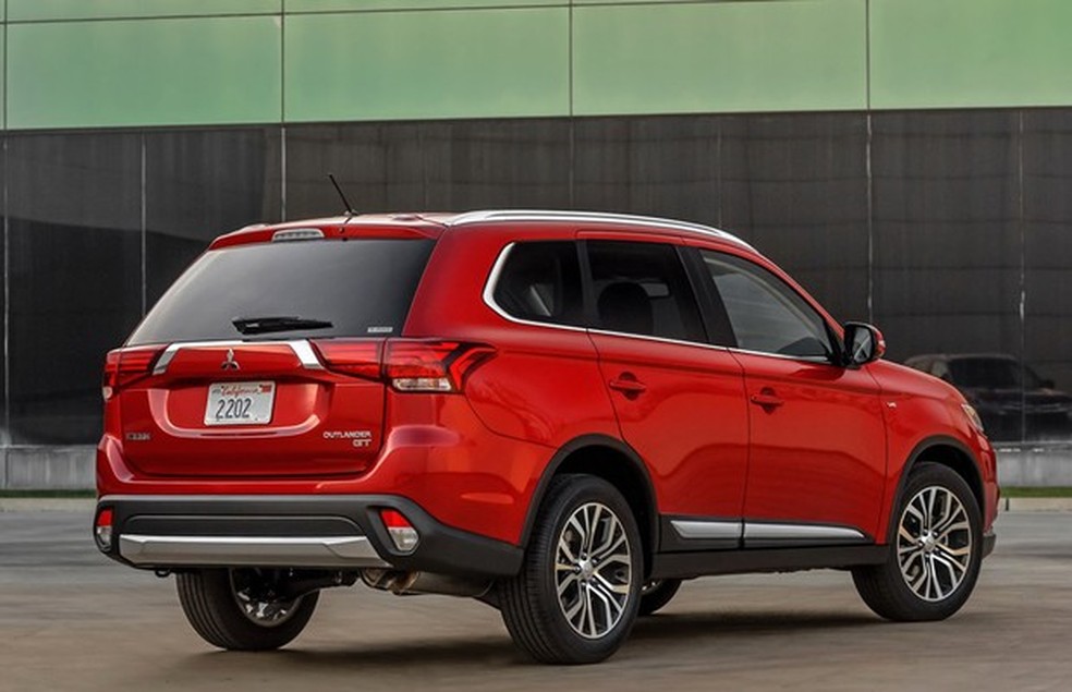 Mitsubishi Outlander (Foto: Divulgação) — Foto: Auto Esporte