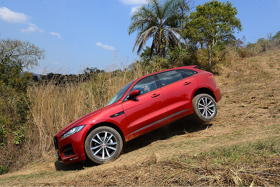 Jaguar F-Pace