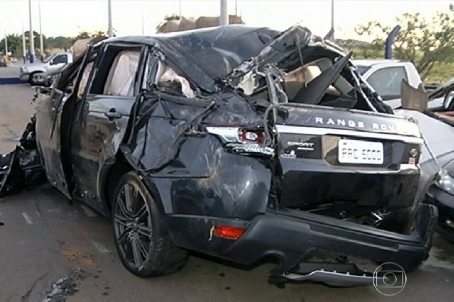 Acidente com o carro de Cristiano Araújo