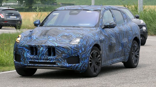 Flagra: Maserati Grecale será o rival do Porsche Macan com motor 2.0