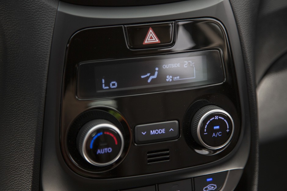 Ar-condicionado digital do Hyundai HB20X 2016