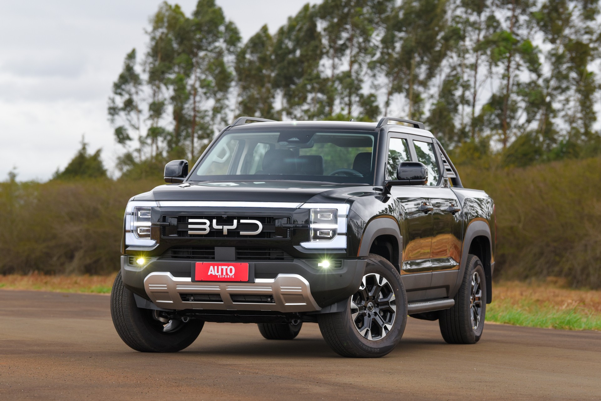 Nova picape da BYD sera maior que a Shark e vira ao Brasil para competir com Ram 1500