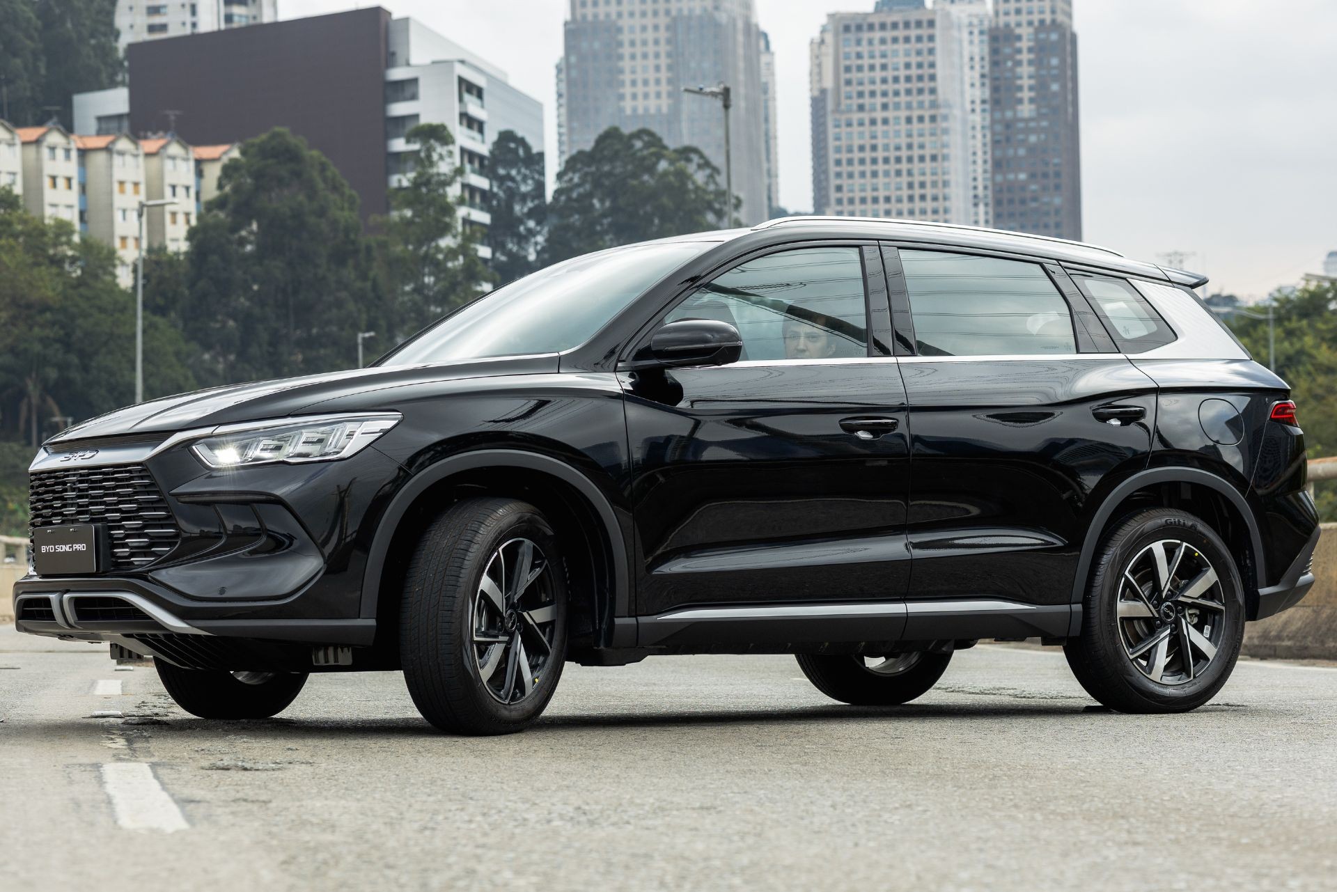 BYD Song Pro 2026: preços, versões, consumo e equipamentos do SUV híbrido
