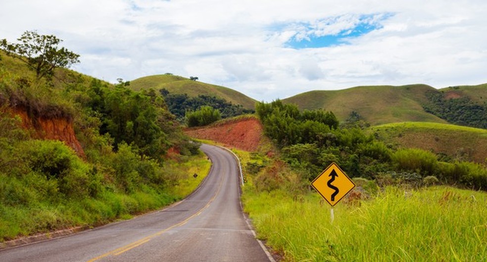 traditional tropical road Brasilia, Brazil (Foto: Getty Images/iStockphoto) — Foto: Auto Esporte