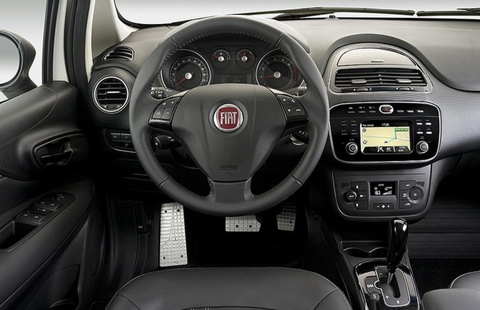 Fiat lança Linea Blackmotion com preço de R$ 70 mil