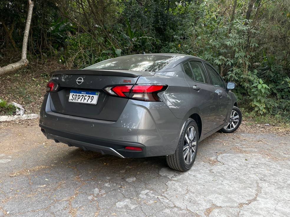 Conforto a bordo e consumo de combustível são as prioridades do Nissan Versa — Foto: Cauê Lira/Auto News Brasil