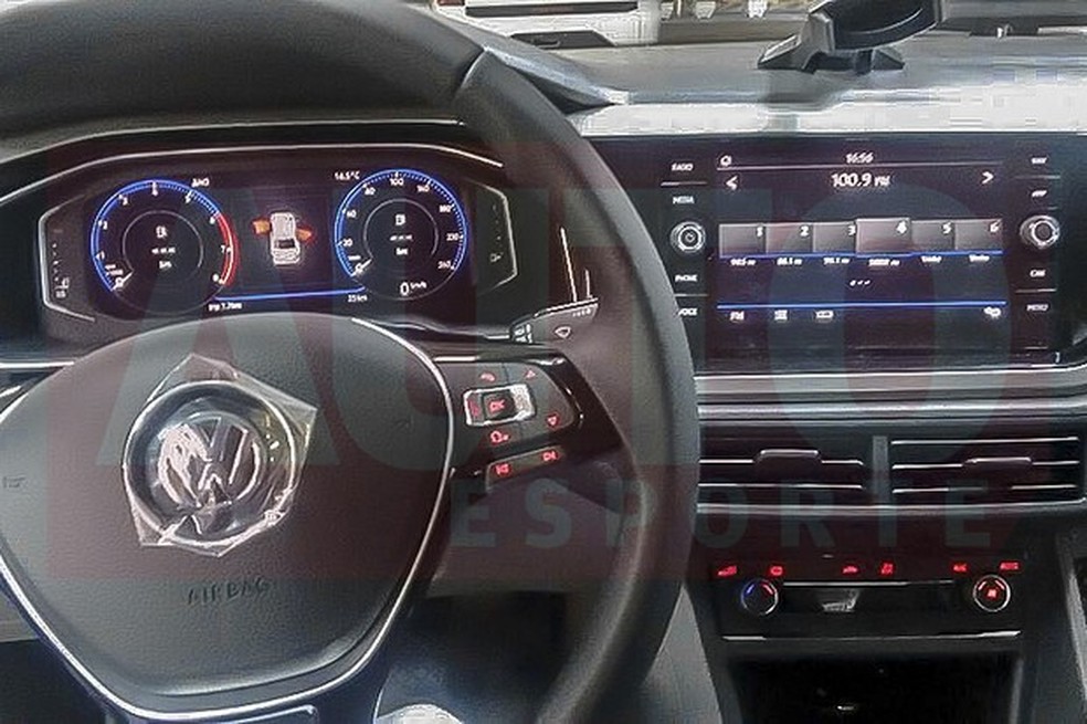 Volkswagen Virtus aparece completamente sem camuflagem (Foto: Reprodução / Auto News Brasil) — Foto: Auto Esporte