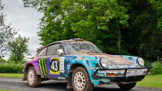 Ken Block vende Porsche 911 clássico todo quebrado e sujo de lama por R$ 1,5 milhão