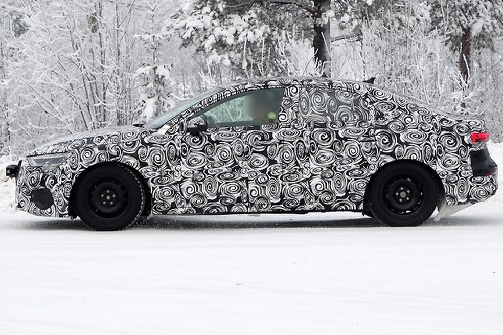 Perfil do A3 manteve o característico teto em arco (Foto: AutoMedia/Auto News Brasil) — Foto: Auto Esporte