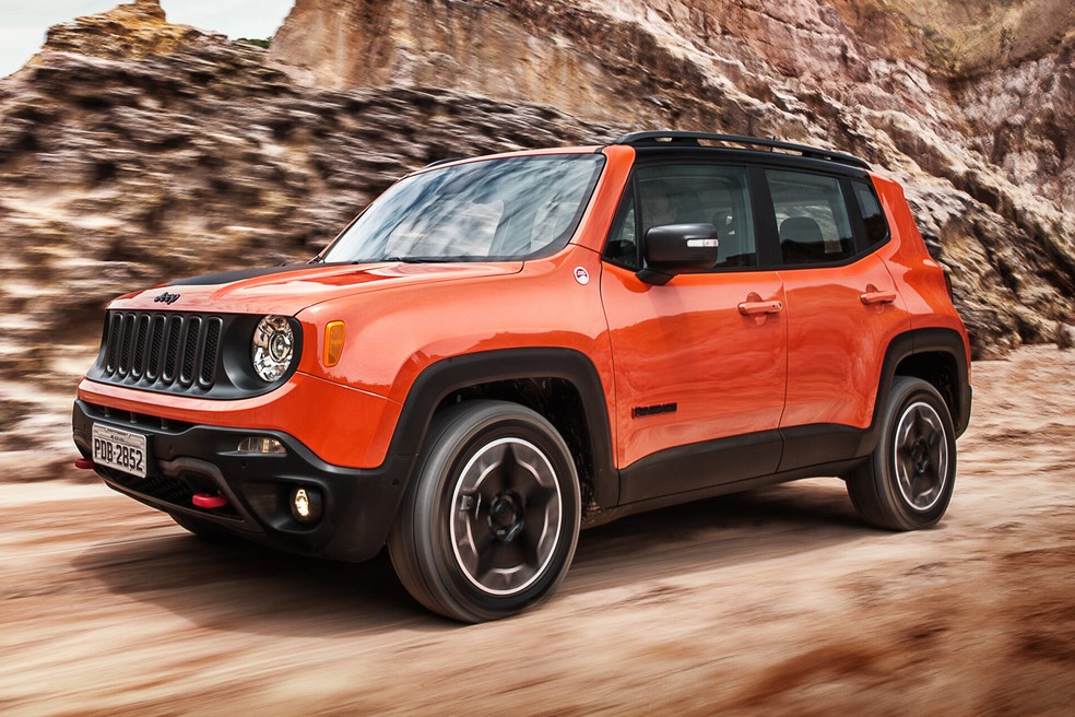 Jeep Renegade Trailhawk 2016 é opção de entrada interessante para quem busca carros off-road usados mais acessíveis — Foto: Divulgação