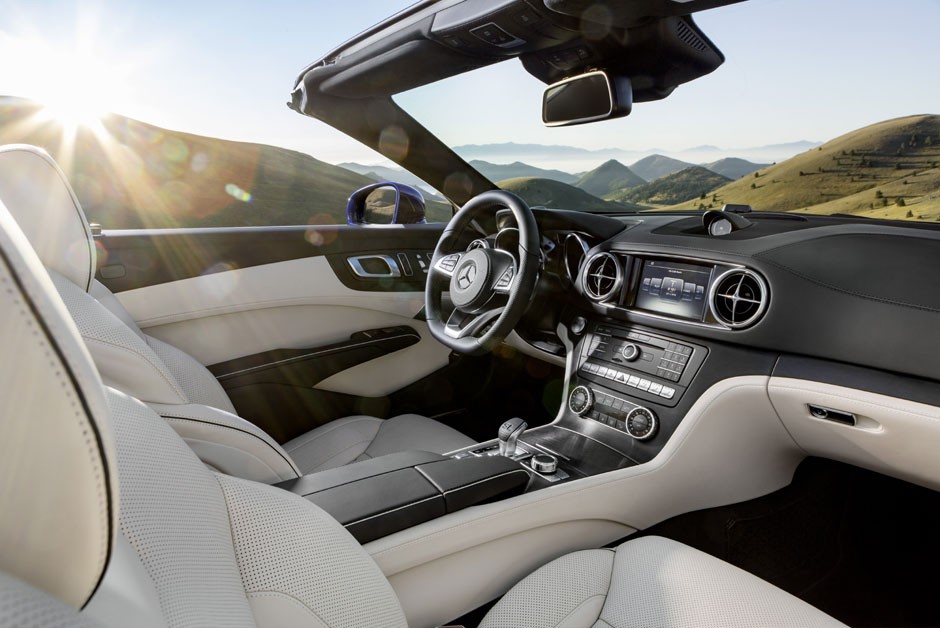 Interior do Mercedes SL 2016