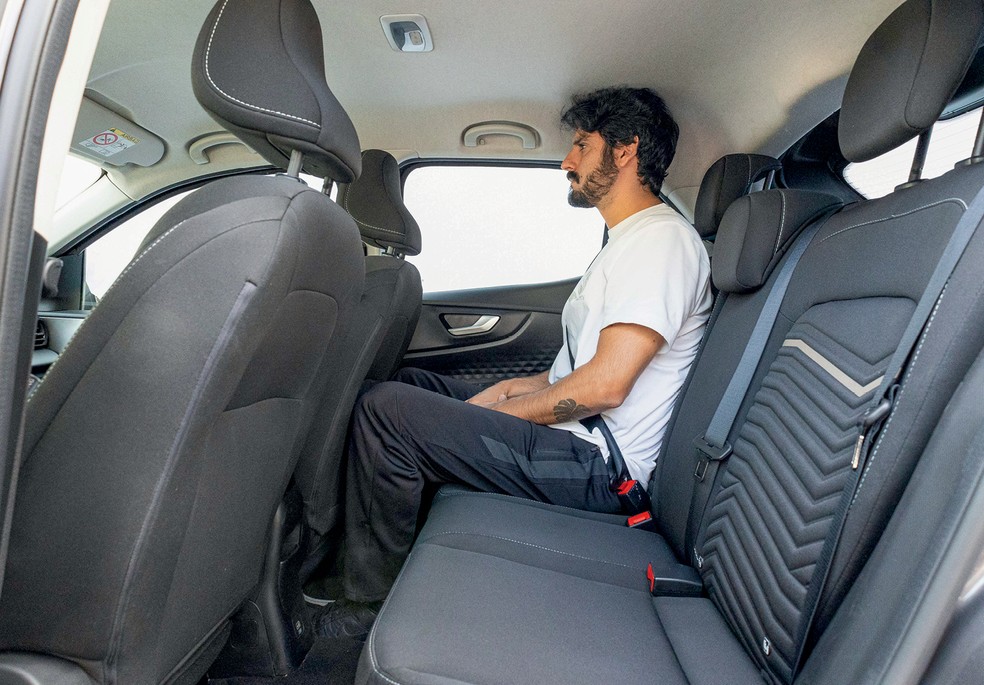 Espaço do Fiat Pulse é um dos pontos negativos — Foto: Renato Durães/Auto News Brasil