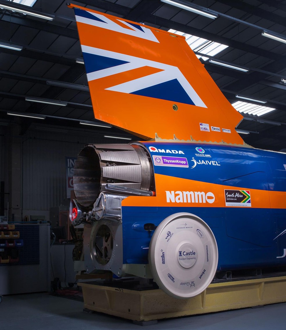 Detalhe das turbinas que impulsionarão o Bloodhound SSC — Foto: Divulgação