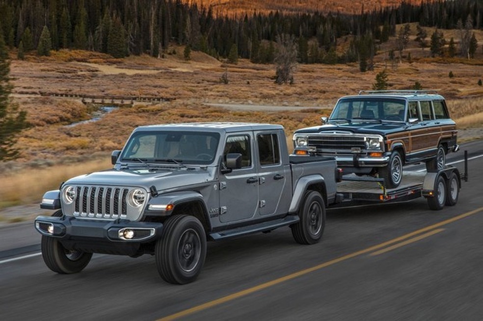 Abrutalhada, a Gladiator é capaz de levar até um Jeep Wagoneer (Foto: Divulgação) — Foto: Auto Esporte