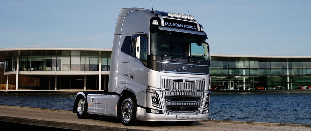 Caminhões Volvo que foram da McLaren estão à venda — Foto: Volvo/Divulgação